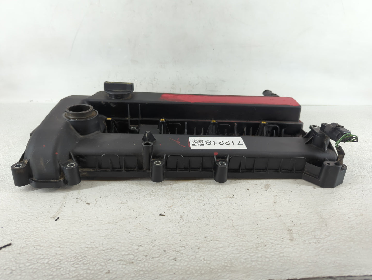 2011 Mazda 6 Driver Left Cylinder Head Valve Cover P/N:JF 7634 L502 E Fits OEM Used Auto Parts - Oemusedautoparts1.com