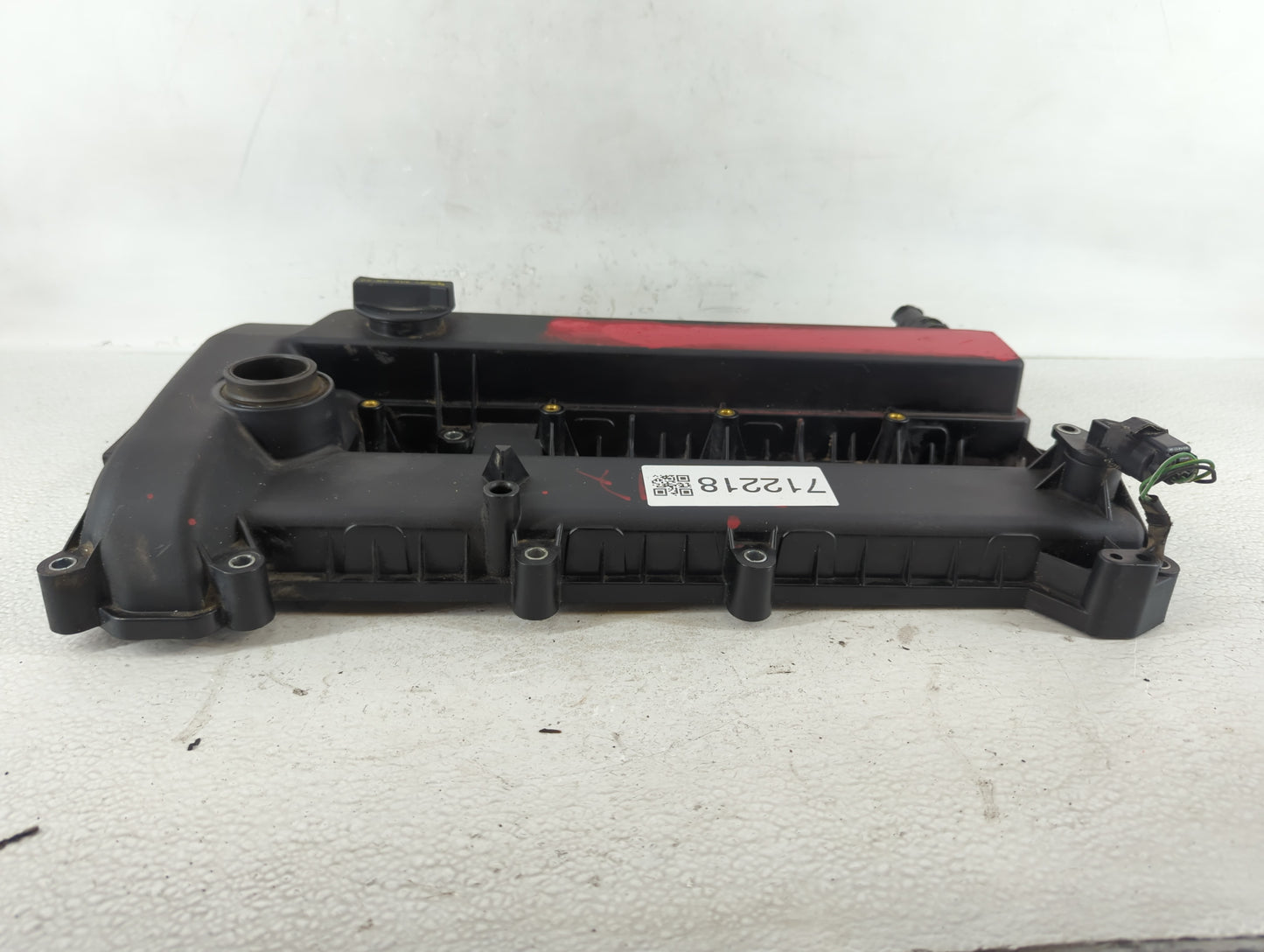2011 Mazda 6 Driver Left Cylinder Head Valve Cover P/N:JF 7634 L502 E Fits OEM Used Auto Parts - Oemusedautoparts1.com