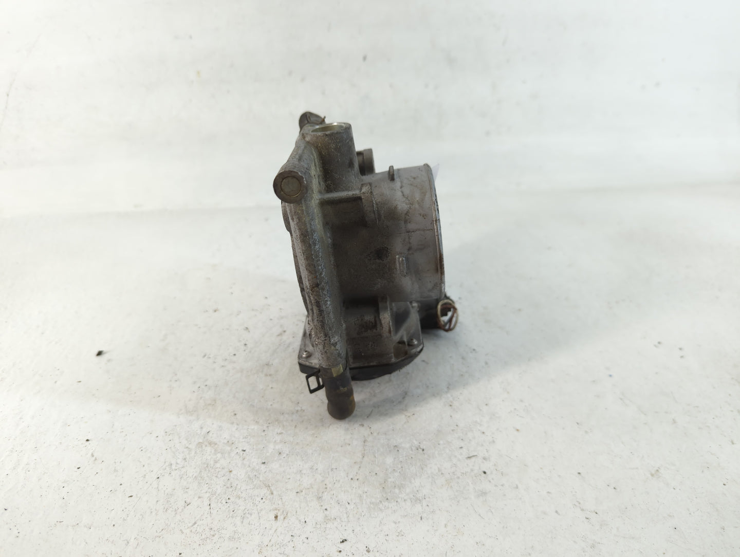 2009-2013 Mazda 6 Throttle Body P/N:9B4G-9F991-A Fits Fits 2009 2010 2011 2012 2013 2014 2015 2016 2017 OEM Used Auto Parts 