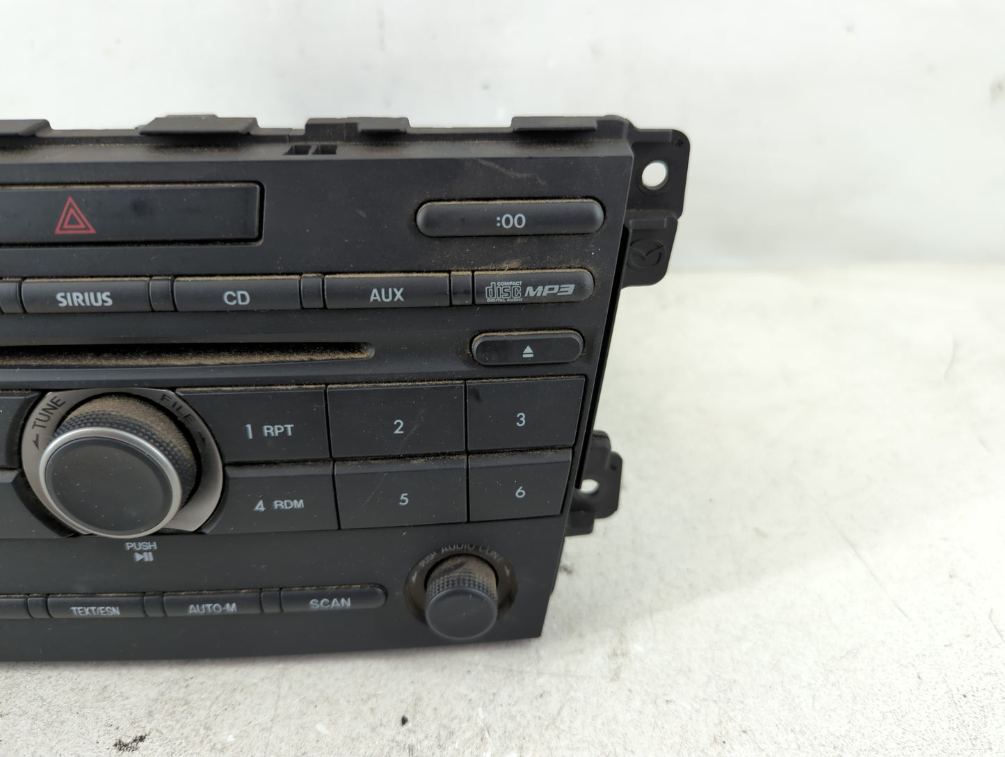 2011-2012 Mazda Cx-7 Radio AM FM Cd Player Receiver Replacement P/N:EH48 66 AR0 Fits Fits 2011 2012 OEM Used Auto Parts - Oe