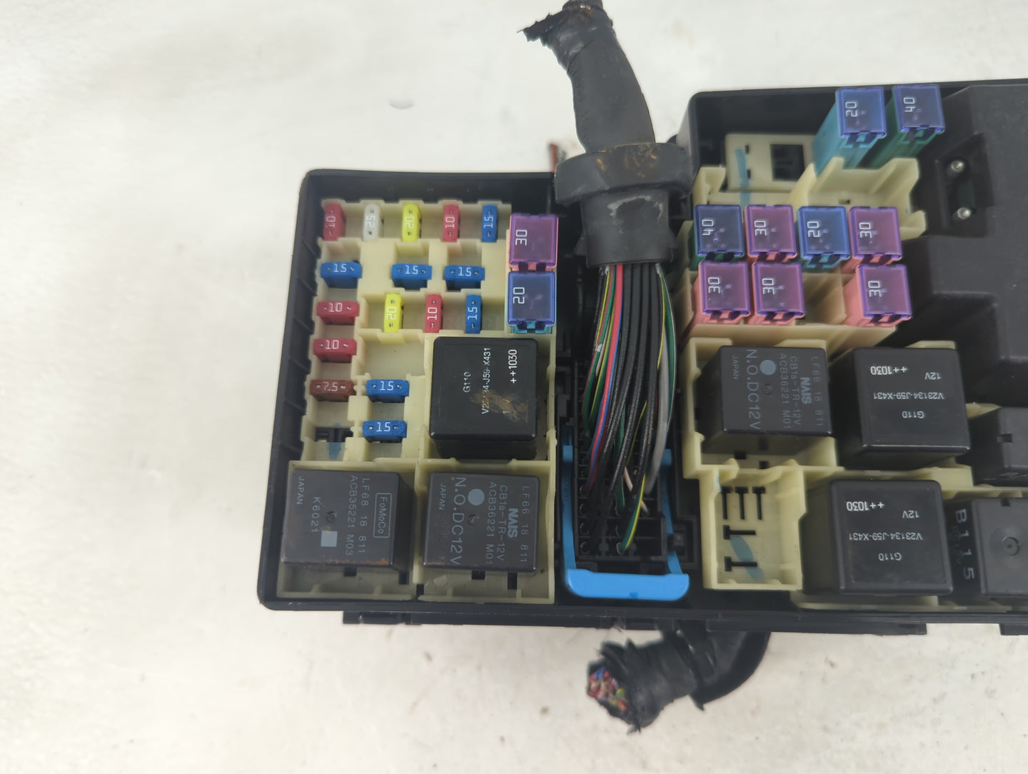 2010-2012 Mazda Cx-7 Fusebox Fuse Box Panel Relay Module P/N:EG21-66767 Fits Fits 2010 2011 2012 OEM Used Auto Parts - Oemus