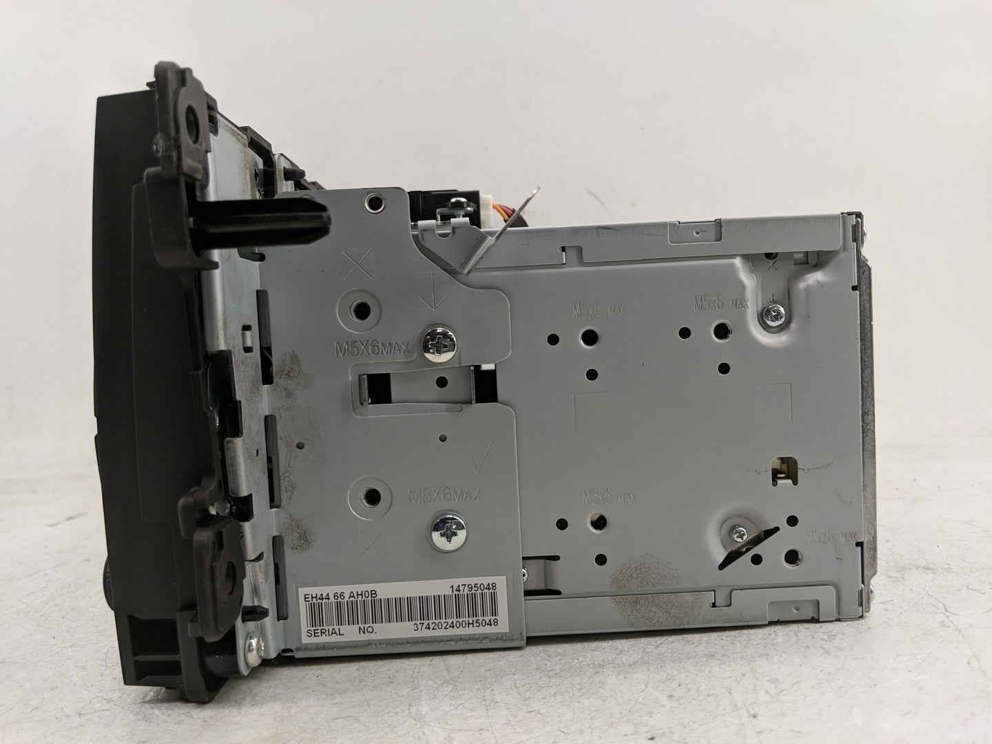 2011 Mazda Cx-7 Radio AM FM Cd Player Receiver Replacement P/N:14795246 Fits OEM Used Auto Parts - Oemusedautoparts1.com