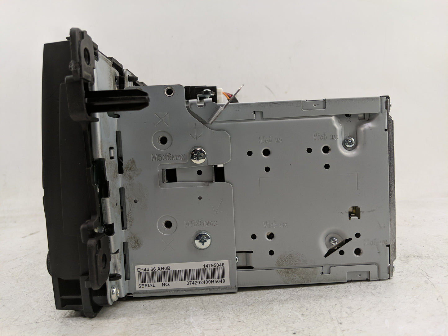 2011 Mazda Cx-7 Radio AM FM Cd Player Receiver Replacement P/N:14795246 Fits OEM Used Auto Parts - Oemusedautoparts1.com