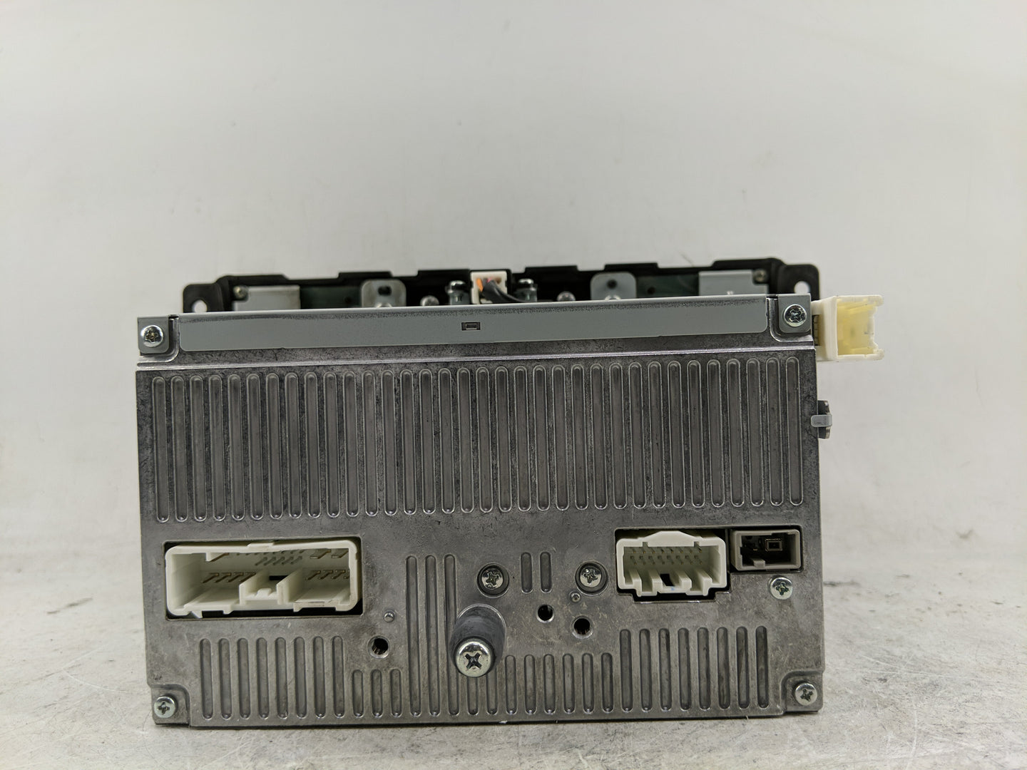 2011 Mazda Cx-7 Radio AM FM Cd Player Receiver Replacement P/N:14795246 Fits OEM Used Auto Parts - Oemusedautoparts1.com