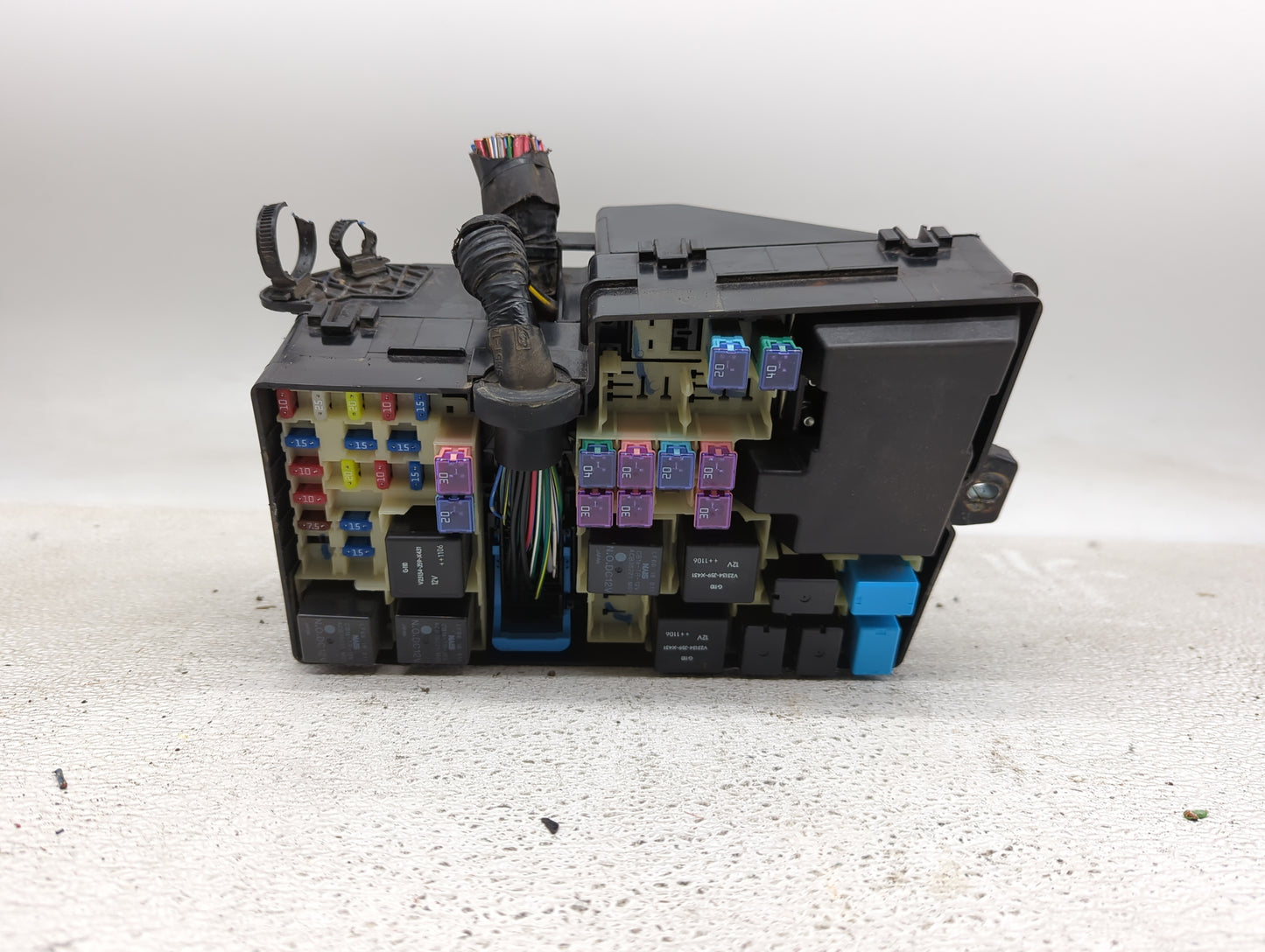 2010-2012 Mazda Cx-7 Fusebox Fuse Box Panel Relay Module P/N:EH44-66761B Fits Fits 2010 2011 2012 OEM Used Auto Parts - Oemu