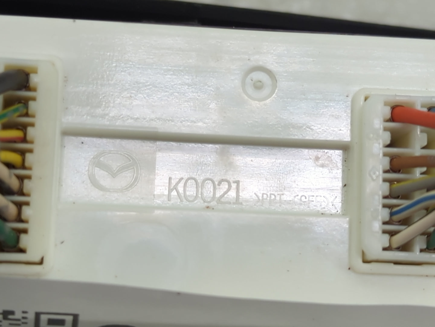 2007-2011 Mazda Cx-7 Master Power Window Switch Replacement Driver Side Left P/N:K0021 Fits Fits 2007 2008 2009 2010 2011 OE