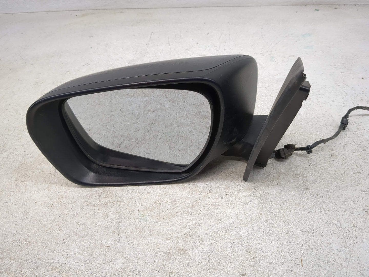 2010-2012 Mazda Cx-7 Driver Left Side View Power Door Mirror Black - Oemusedautoparts1.com