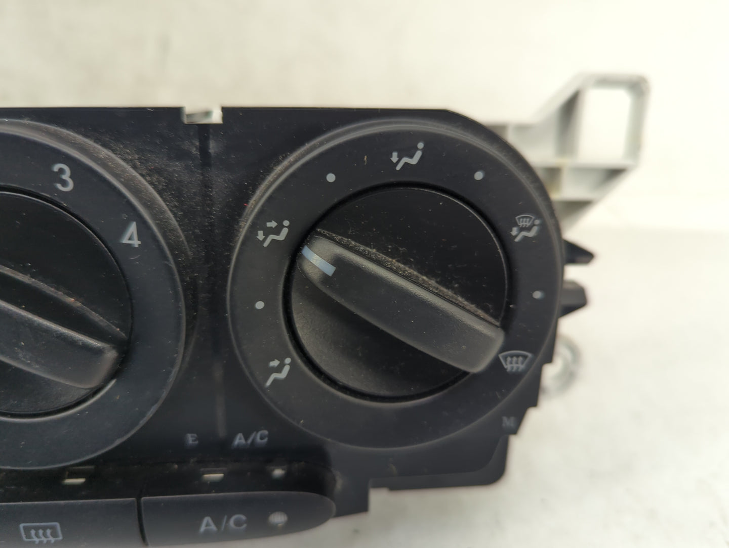 2010-2012 Mazda Cx-7 Climate Control Module Temperature AC/Heater Replacement P/N:M1900EH45A02 JEH45 Fits Fits 2010 2011 201