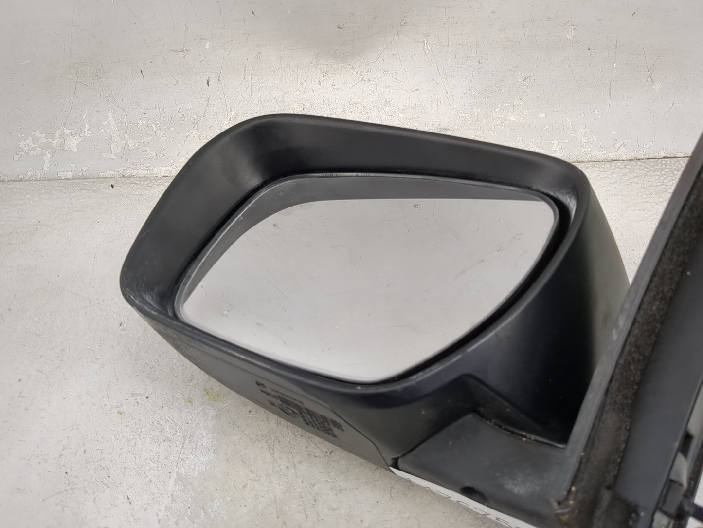 2010-2012 Mazda Cx-7 Driver Side View Mirror - Left Door Mirror OEM Used - Oemusedautoparts1.com
