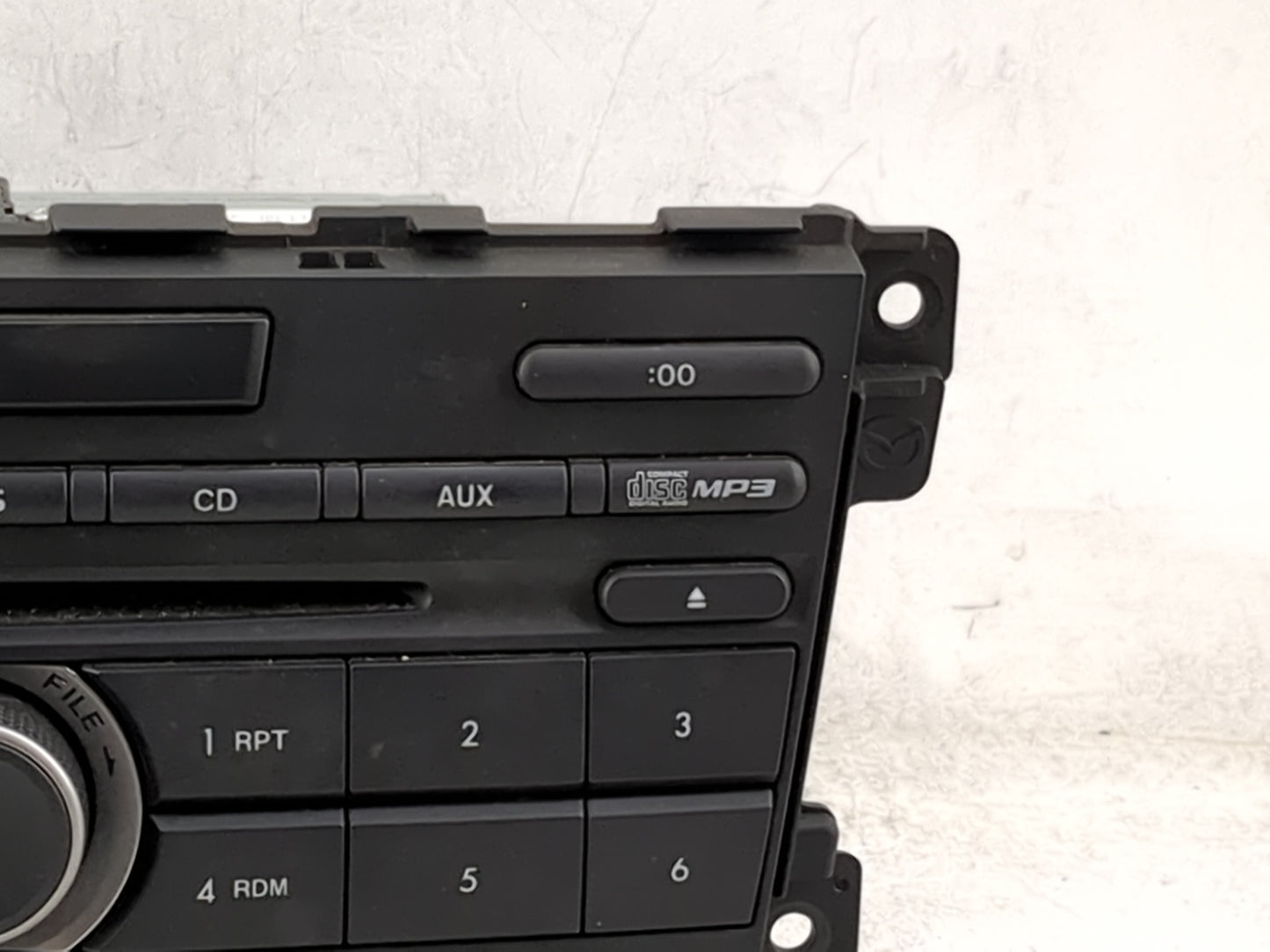 2011-2012 Mazda Cx-7 Radio AM FM Cd Player Receiver Replacement P/N:14795267 EH4966ARX Fits Fits 2011 2012 OEM Used Auto Par