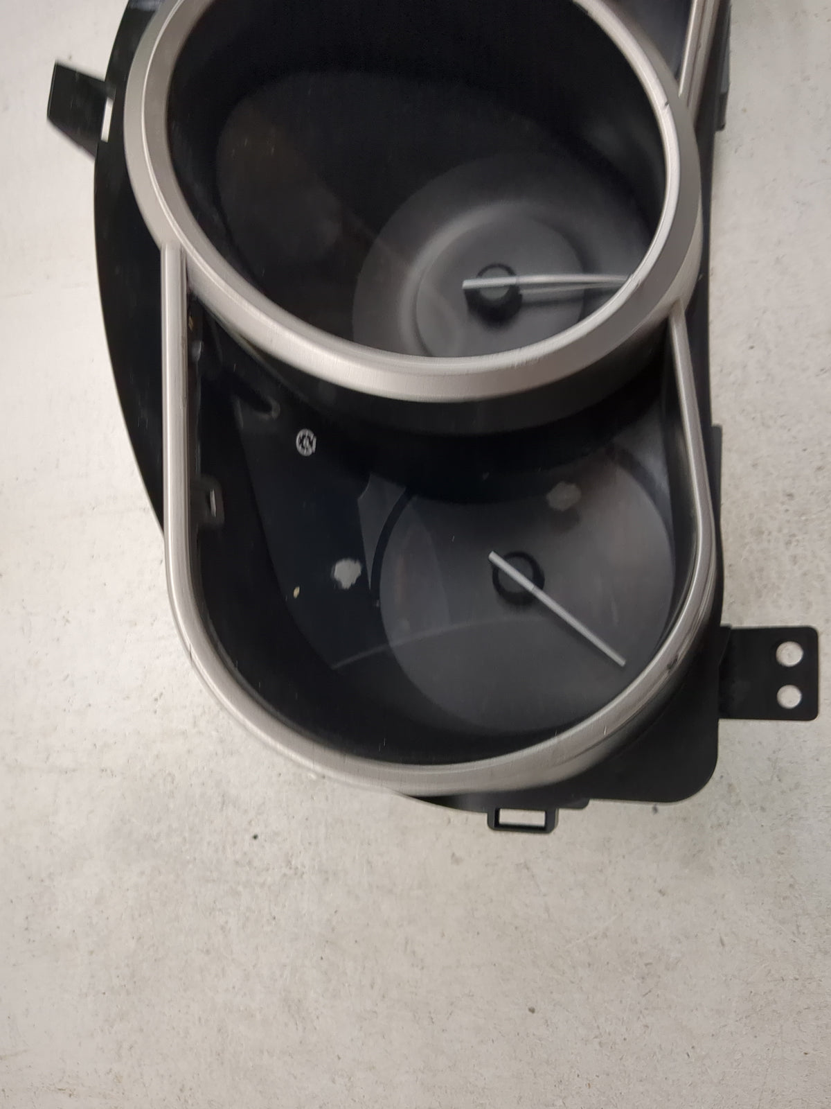 2011-2012 Mazda Cx-7 Instrument Cluster Speedometer Gauges P/N:JD EH45 E Miles:107K Fits Fits 2011 2012 OEM Used Auto Parts 