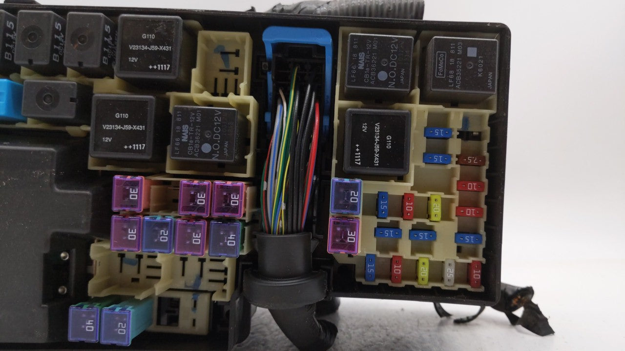 2010-2012 Mazda Cx-7 Fusebox Fuse Box Panel Relay Module P/N:EG21-66767 Fits Fits 2010 2011 2012 OEM Used Auto Parts - Oemus