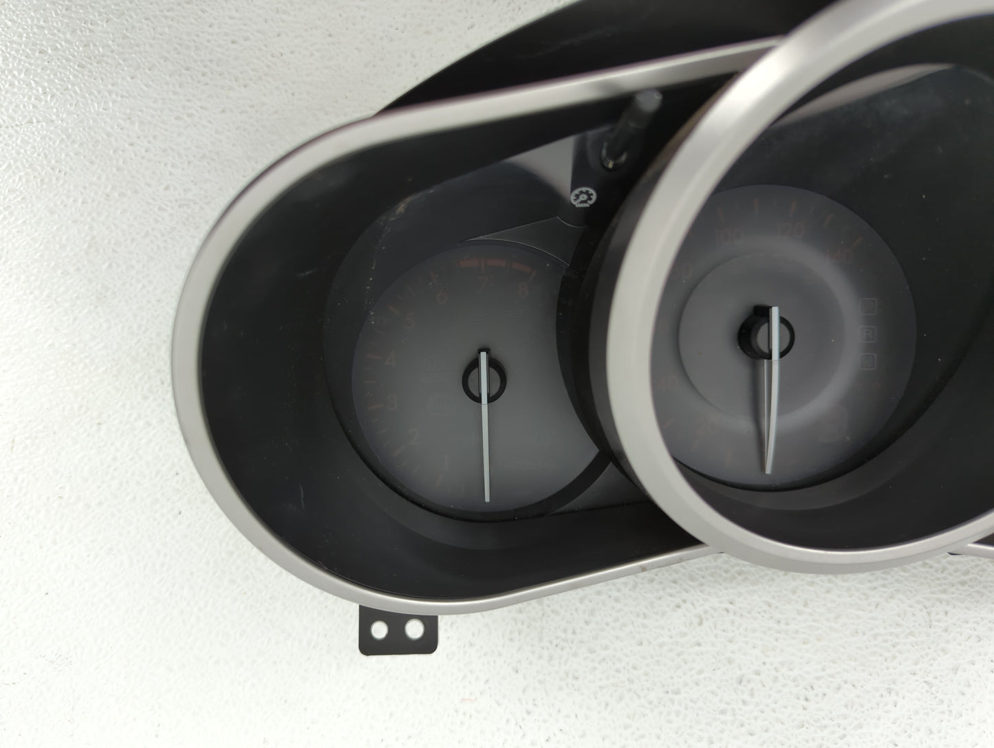 2011-2012 Mazda Cx-7 Instrument Cluster Speedometer Gauges P/N:K9001 EH4455430 Fits Fits 2011 2012 OEM Used Auto Parts - Oem