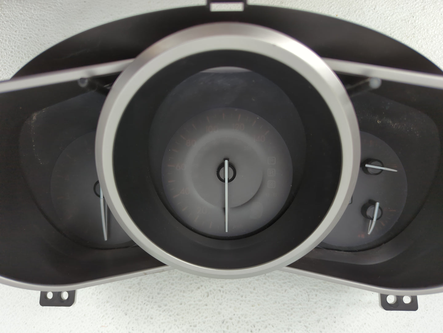 2011-2012 Mazda Cx-7 Instrument Cluster Speedometer Gauges P/N:K9001 EH4455430 Fits Fits 2011 2012 OEM Used Auto Parts - Oem