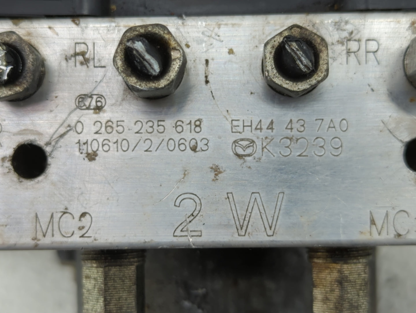 2010-2012 Mazda Cx-7 ABS Pump Control Module Replacement P/N:EH44 43 7A0 Fits Fits 2010 2011 2012 OEM Used Auto Parts - Oemu