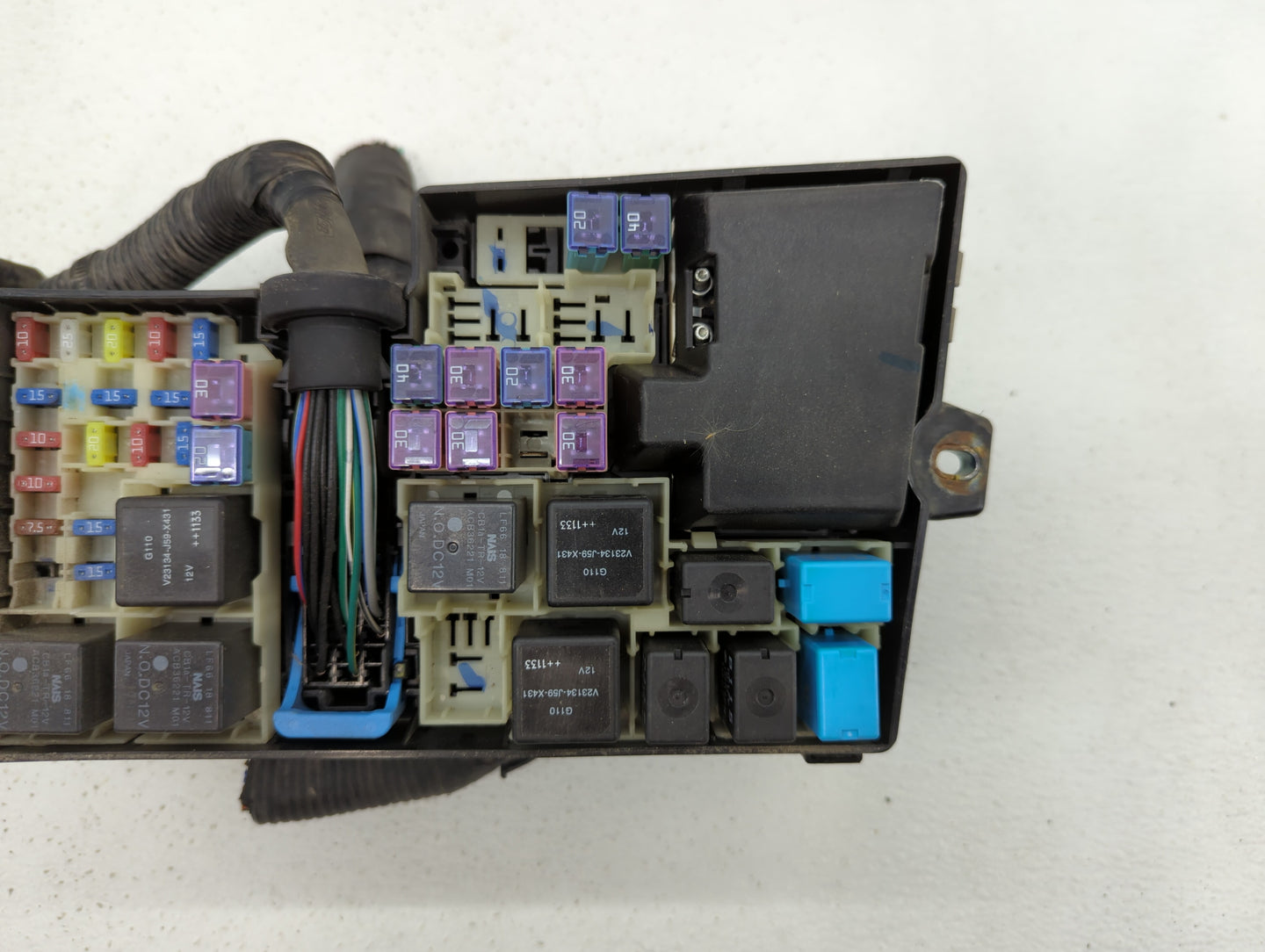 2010-2012 Mazda Cx-7 Fusebox Fuse Box Panel Relay Module P/N:EG23-66765 EG21-66767 Fits Fits 2010 2011 2012 OEM Used Auto Pa