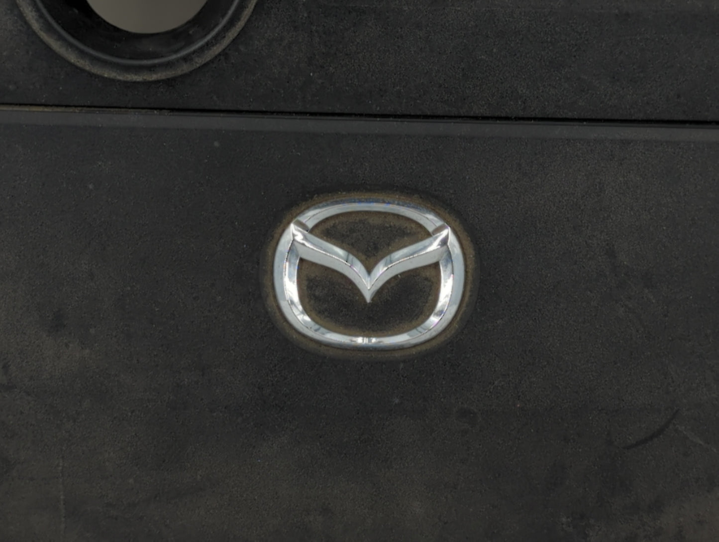 2011 Mazda Cx-7 Engine Cover - Oemusedautoparts1.com