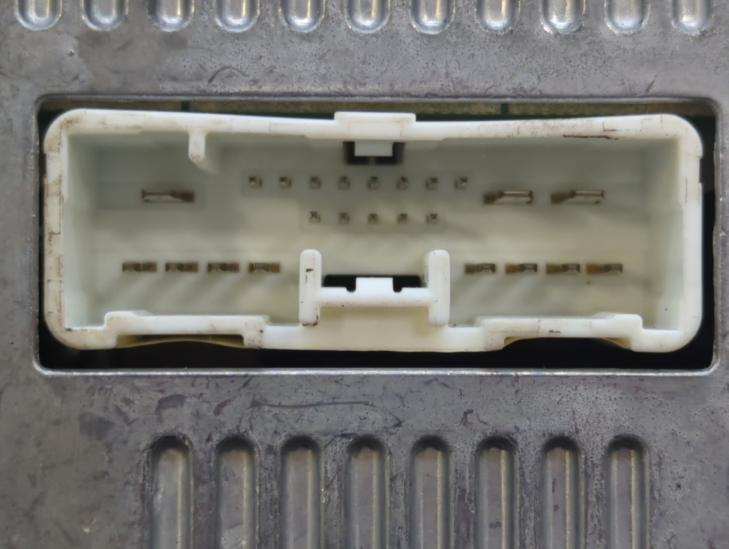 2011-2012 Mazda Cx-7 Radio AM FM Cd Player Receiver Replacement P/N:EH49 66 ARX Fits Fits 2011 2012 OEM Used Auto Parts - Oe