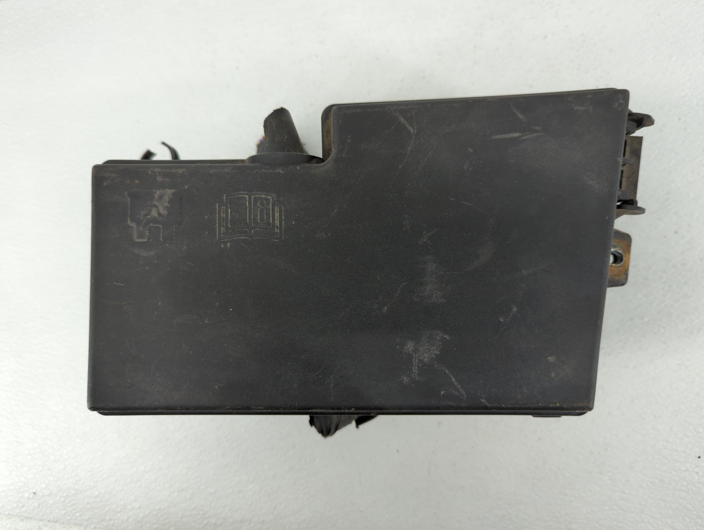 2010-2012 Mazda Cx-7 Fusebox Fuse Box Panel Relay Module P/N:EG23-66765 Fits Fits 2010 2011 2012 OEM Used Auto Parts - Oemus