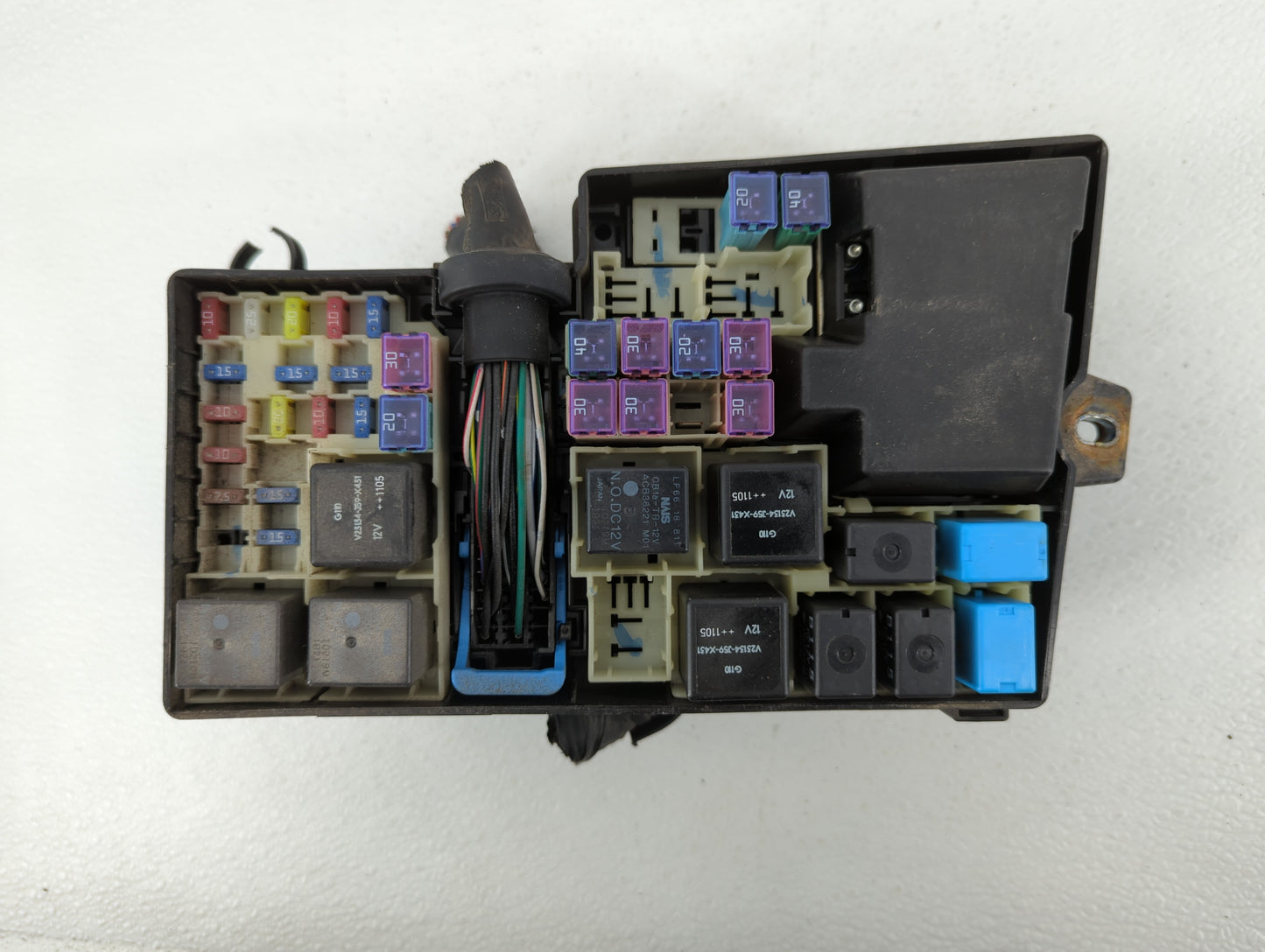 2010-2012 Mazda Cx-7 Fusebox Fuse Box Panel Relay Module P/N:EG23-66765 Fits Fits 2010 2011 2012 OEM Used Auto Parts - Oemus