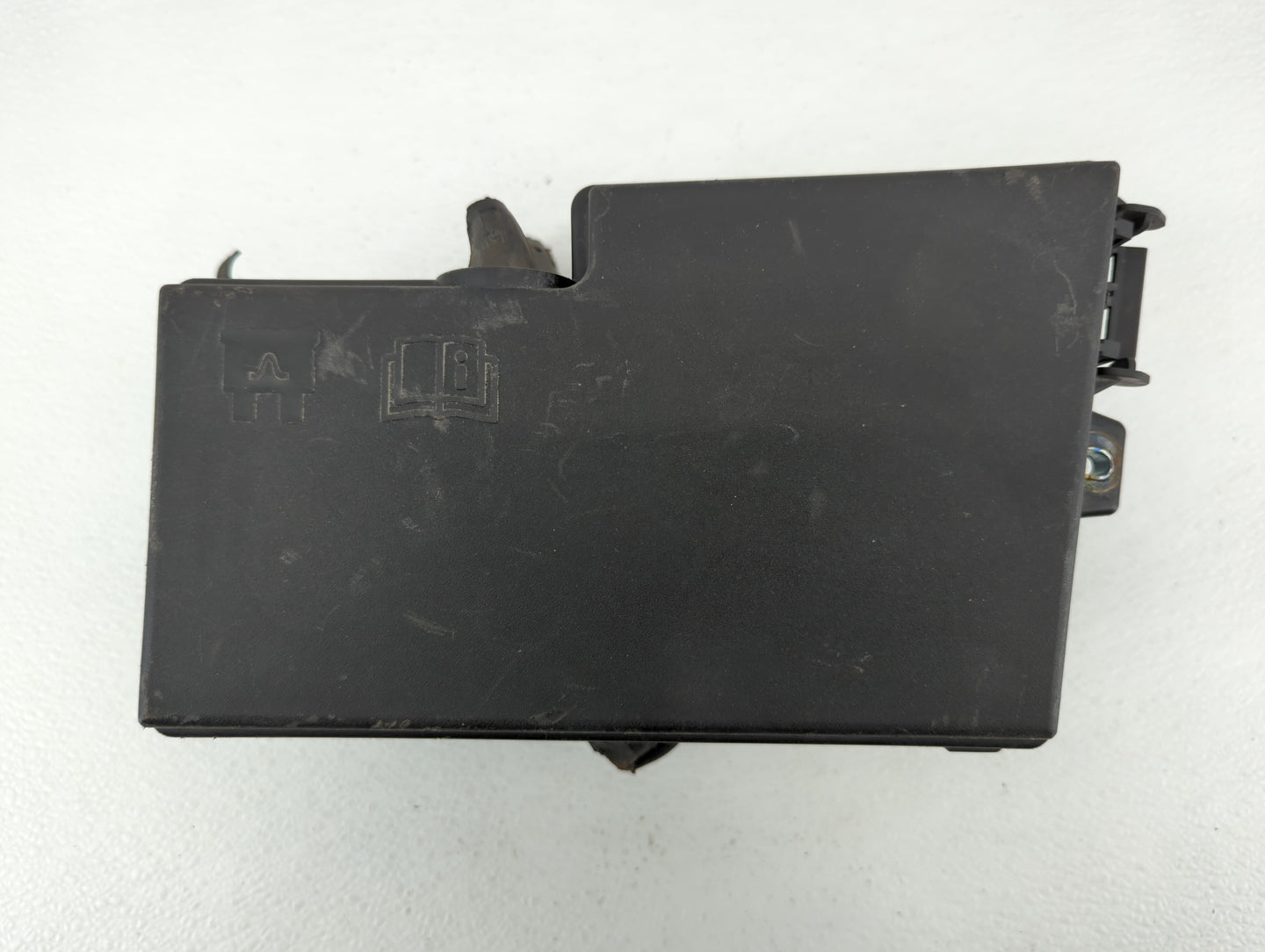 2010-2012 Mazda Cx-7 Fusebox Fuse Box Panel Relay Module P/N:EG23-66765 Fits Fits 2010 2011 2012 OEM Used Auto Parts - Oemus