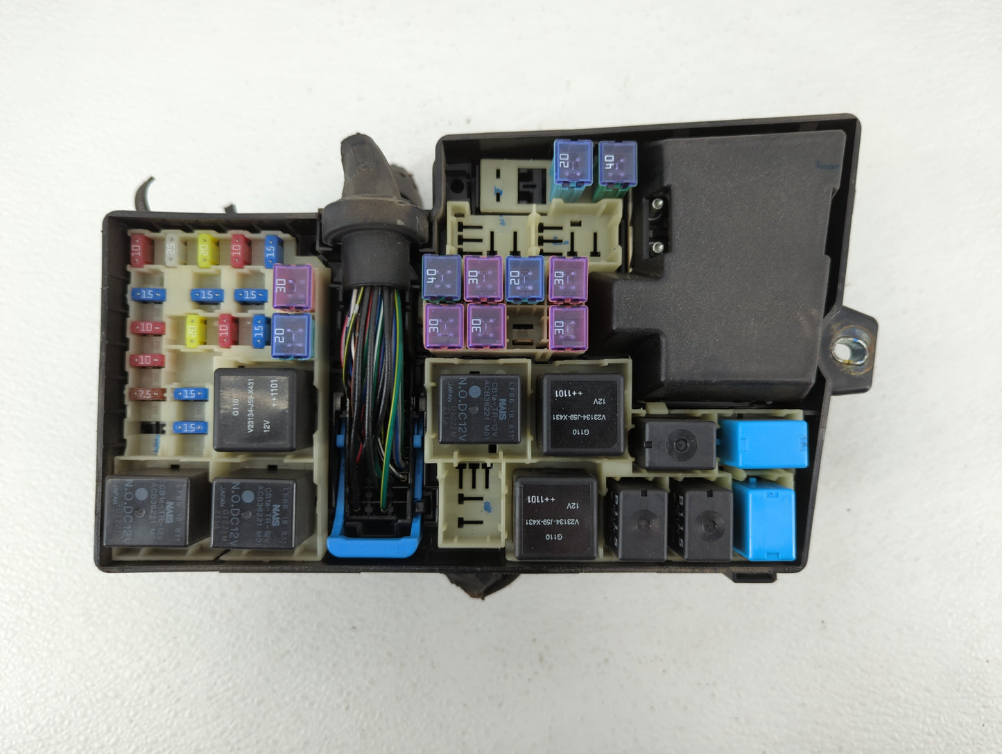 2010-2012 Mazda Cx-7 Fusebox Fuse Box Panel Relay Module P/N:EG23-66765 Fits Fits 2010 2011 2012 OEM Used Auto Parts - Oemus