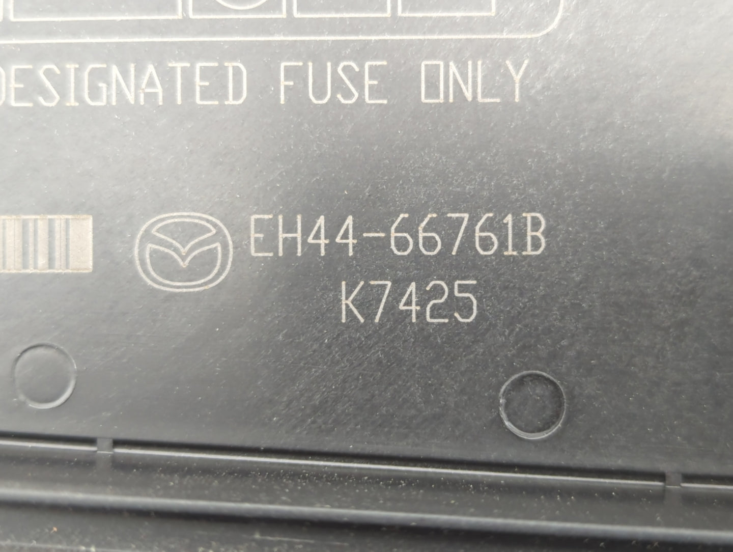 2010-2012 Mazda Cx-7 Fusebox Fuse Box Panel Relay Module P/N:EG23-66765 Fits Fits 2010 2011 2012 OEM Used Auto Parts - Oemus