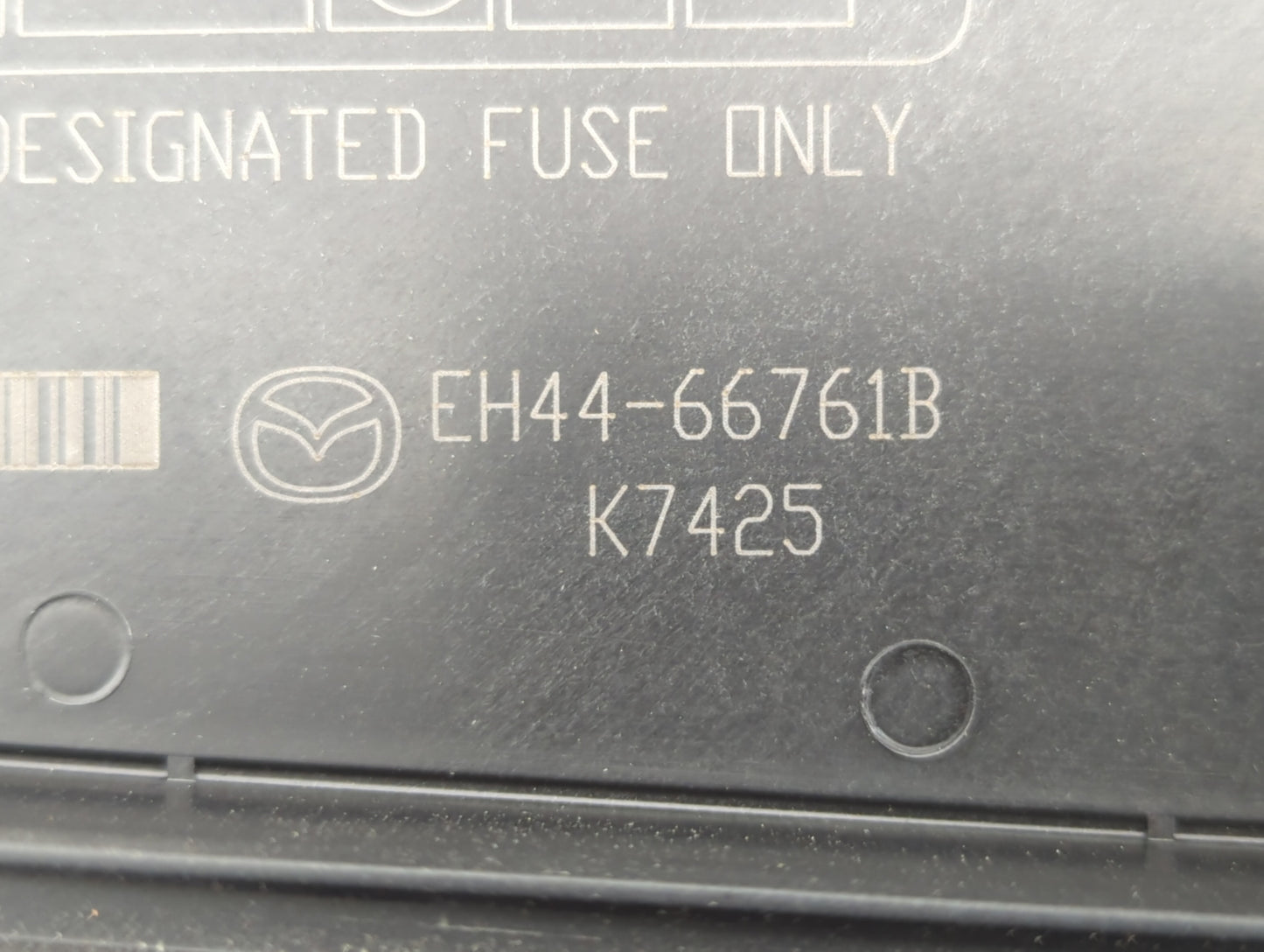 2010-2012 Mazda Cx-7 Fusebox Fuse Box Panel Relay Module P/N:EG23-66765 Fits Fits 2010 2011 2012 OEM Used Auto Parts - Oemus