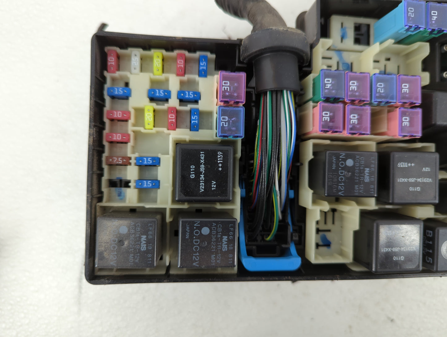 2010-2012 Mazda Cx-7 Fusebox Fuse Box Panel Relay Module P/N:EG23-66765 Fits Fits 2010 2011 2012 OEM Used Auto Parts - Oemus