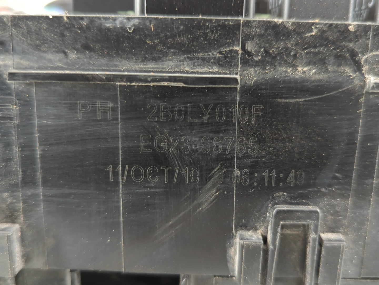 2010-2012 Mazda Cx-7 Fusebox Fuse Box Panel Relay Module P/N:EG23-66765 Fits Fits 2010 2011 2012 OEM Used Auto Parts - Oemus
