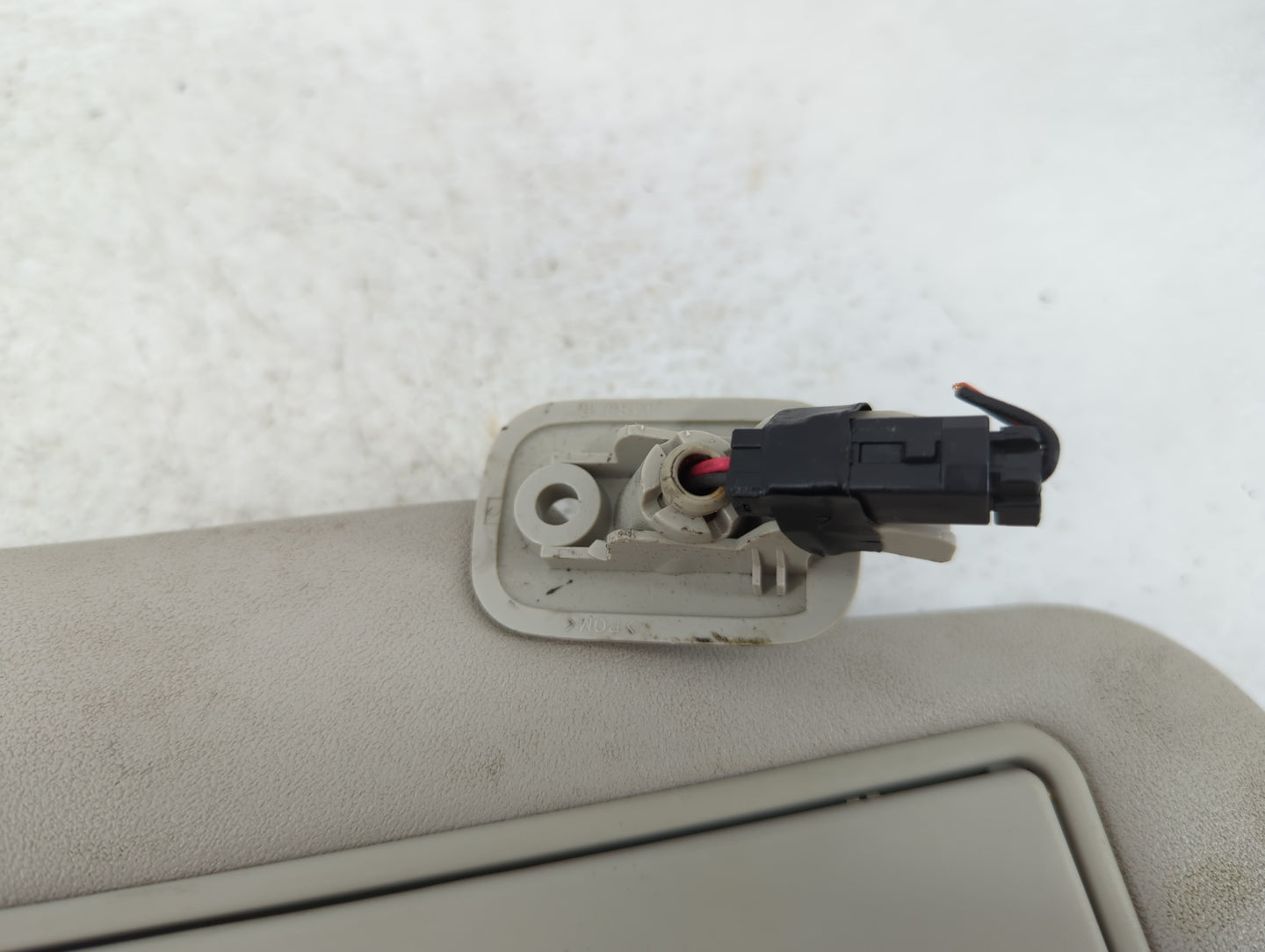 2010-2012 Mazda Cx-7 Sun Visor Shade Replacement Passenger Right Mirror Fits Fits 2010 2011 2012 OEM Used Auto Parts - Oemus