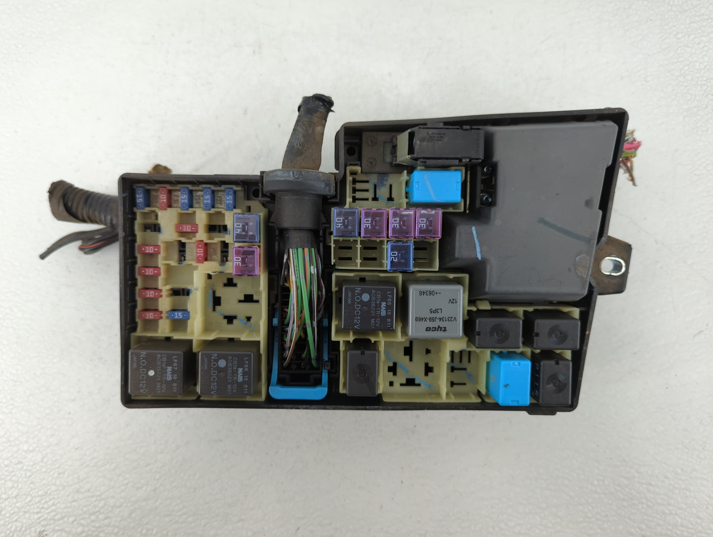 2010-2012 Mazda Cx-7 Fusebox Fuse Box Panel Relay Module P/N:518818109 Fits Fits 2010 2011 2012 OEM Used Auto Parts - Oemuse