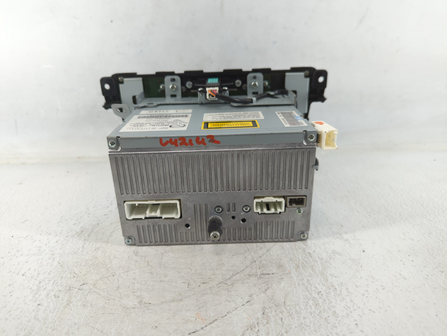 2011-2012 Mazda Cx-7 Radio AM FM Cd Player Receiver Replacement P/N:EH48 66 AR0 Fits Fits 2011 2012 OEM Used Auto Parts - Oe