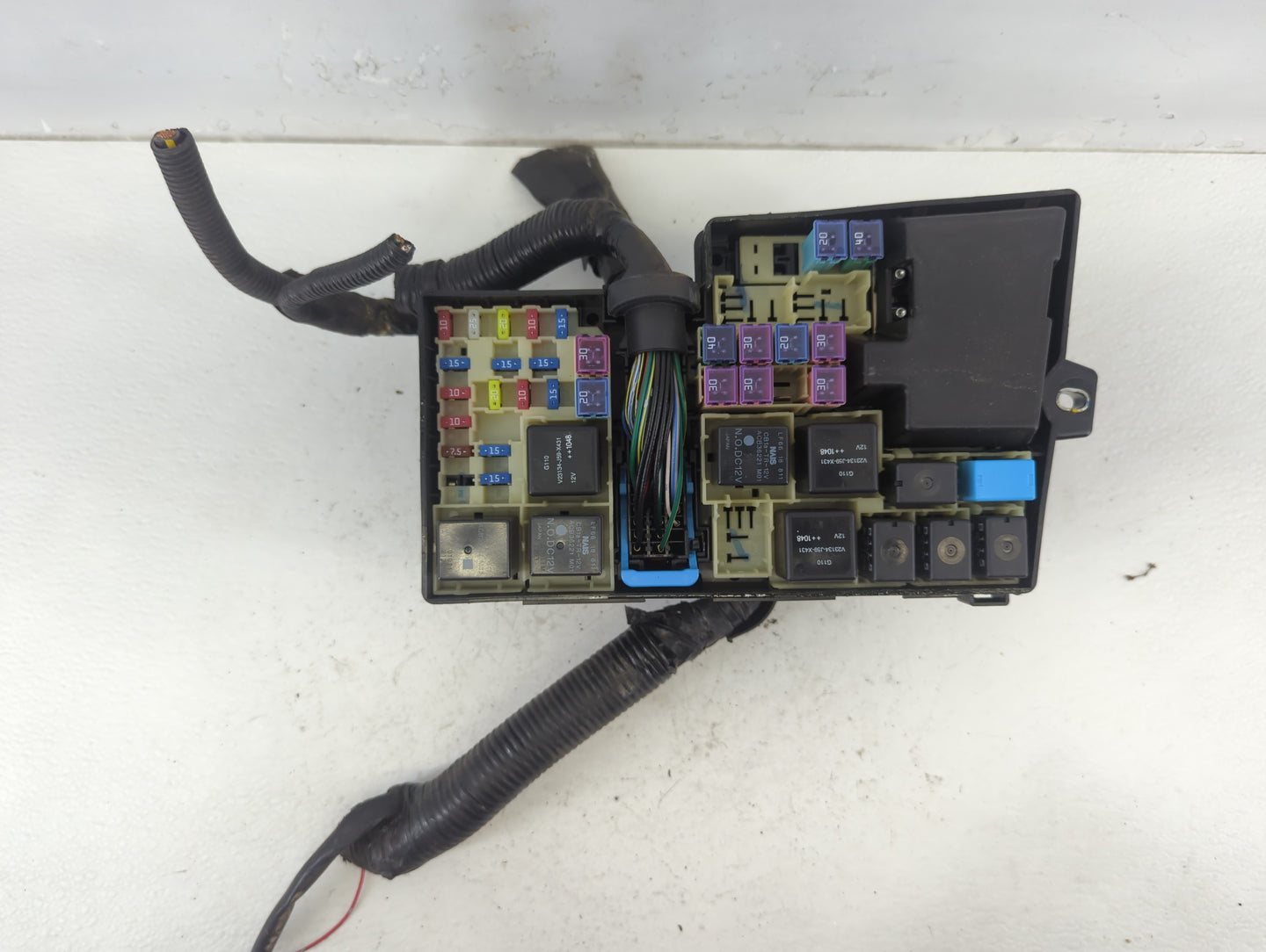 2010-2012 Mazda Cx-7 Fusebox Fuse Box Panel Relay Module P/N:EG21-66767 518818109 Fits Fits 2010 2011 2012 OEM Used Auto Par
