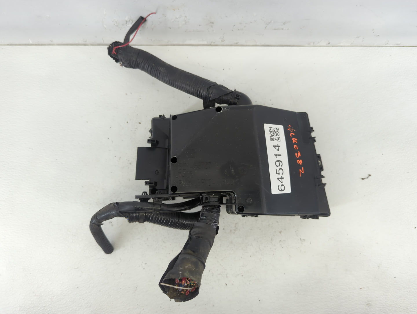 2010-2012 Mazda Cx-7 Fusebox Fuse Box Panel Relay Module P/N:EG21-66767 518818109 Fits Fits 2010 2011 2012 OEM Used Auto Par