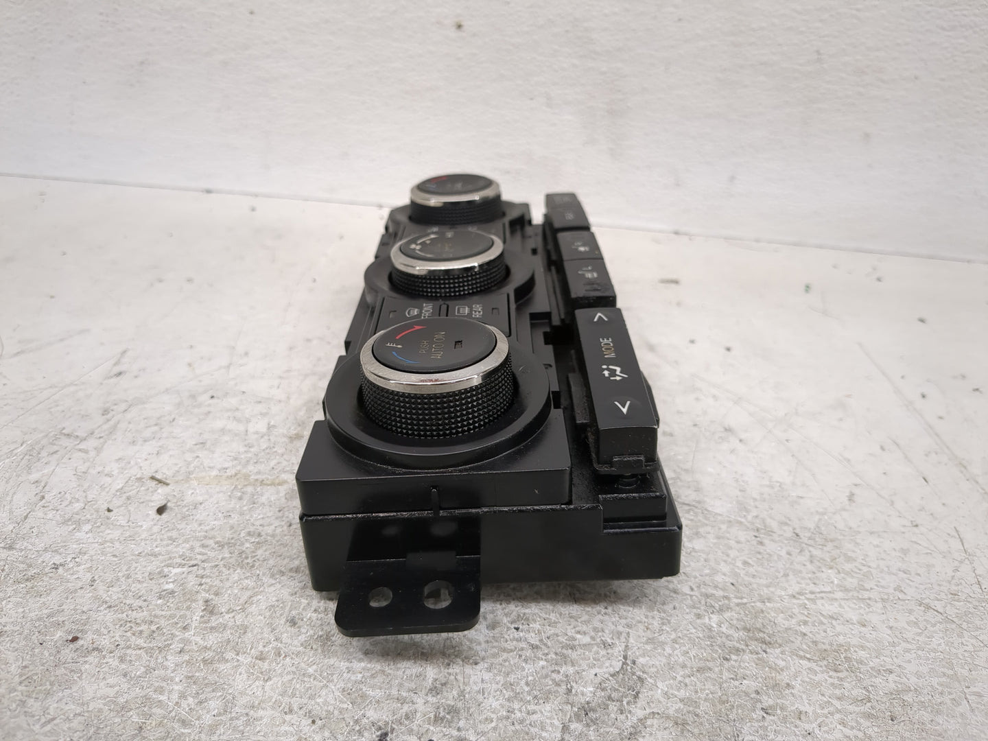 2010-2015 Mazda Cx-9 Climate Control Module Temperature AC/Heater Replacement P/N:TE70-61-190 Fits OEM Used Auto Parts - Oem