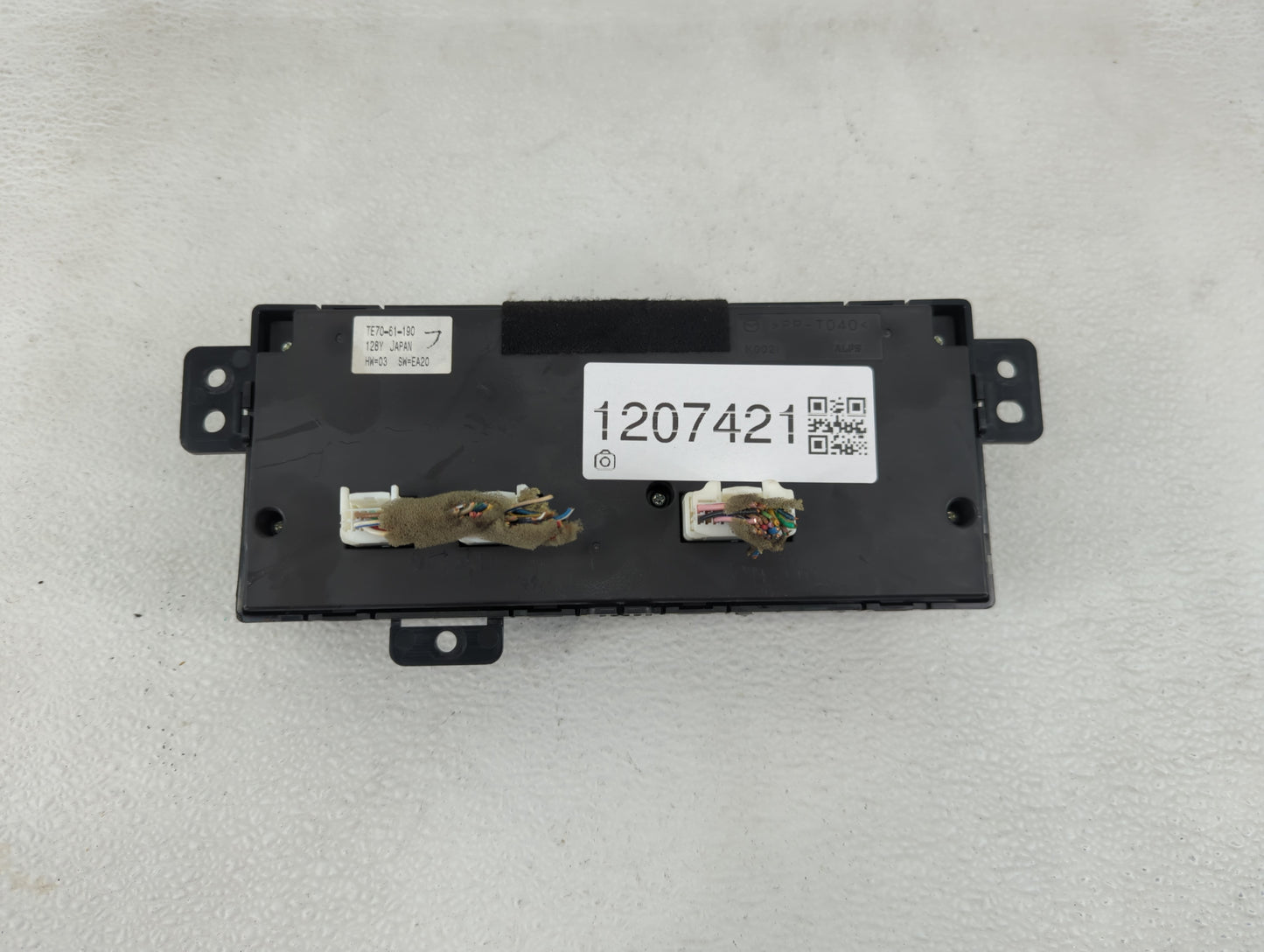 2010-2015 Mazda Cx-9 Climate Control Module Temperature AC/Heater Replacement P/N:TE70-61-190 Fits OEM Used Auto Parts - Oem