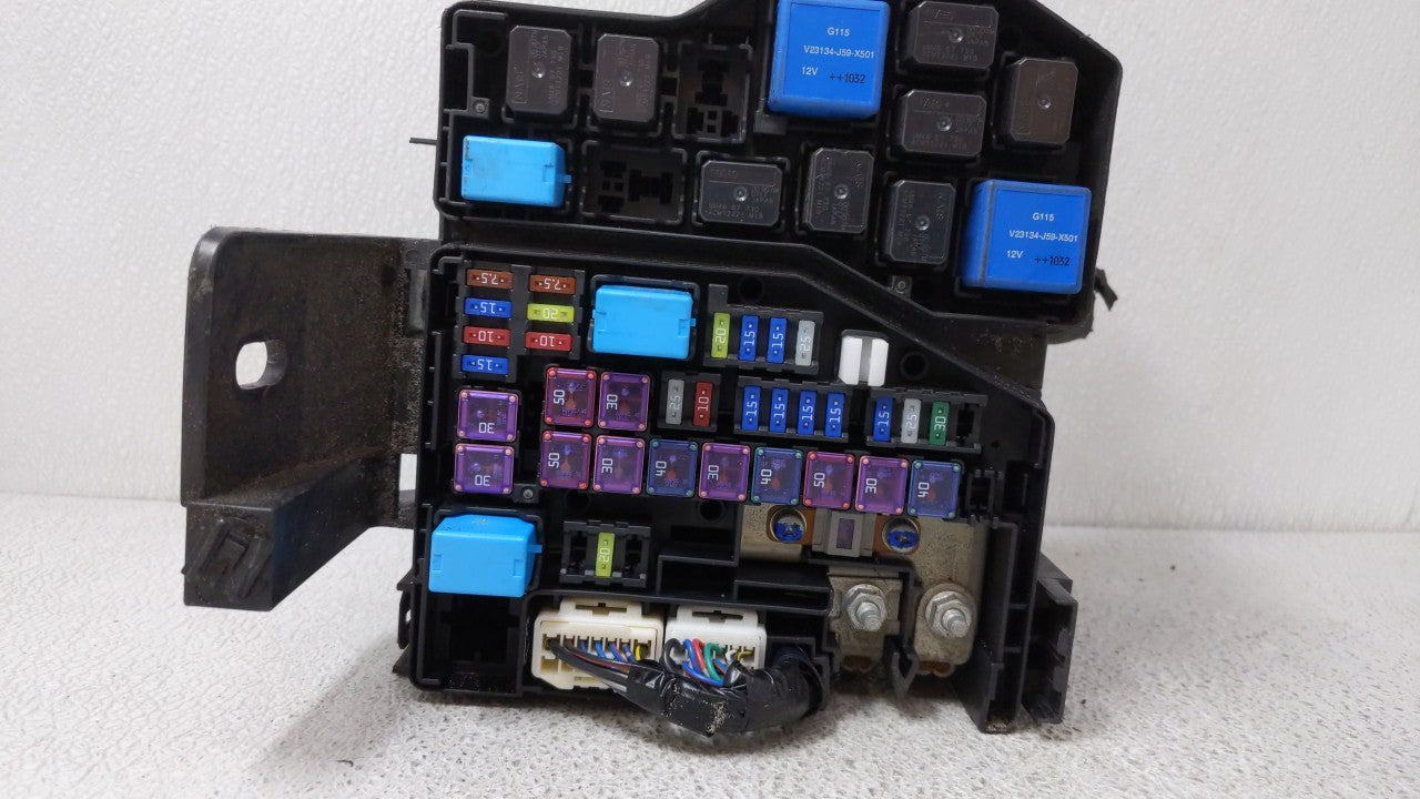 2010-2012 Mazda Cx-9 Fusebox Fuse Box Panel Relay Module P/N:TG20-66760 Fits Fits 2010 2011 2012 OEM Used Auto Parts - Oemus