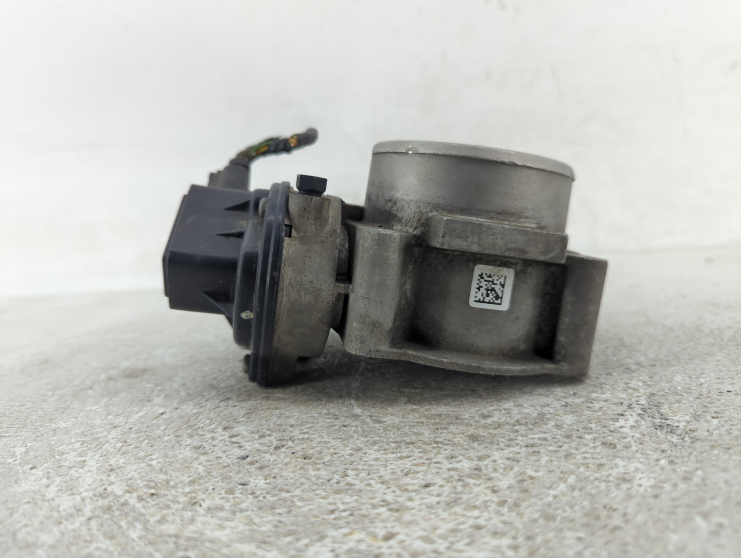 2007-2015 Mazda Cx-9 Throttle Body P/N:7T4E-9F991-GA Fits Fits 2007 2008 2009 2010 2011 2012 2013 2014 2015 OEM Used Auto Pa