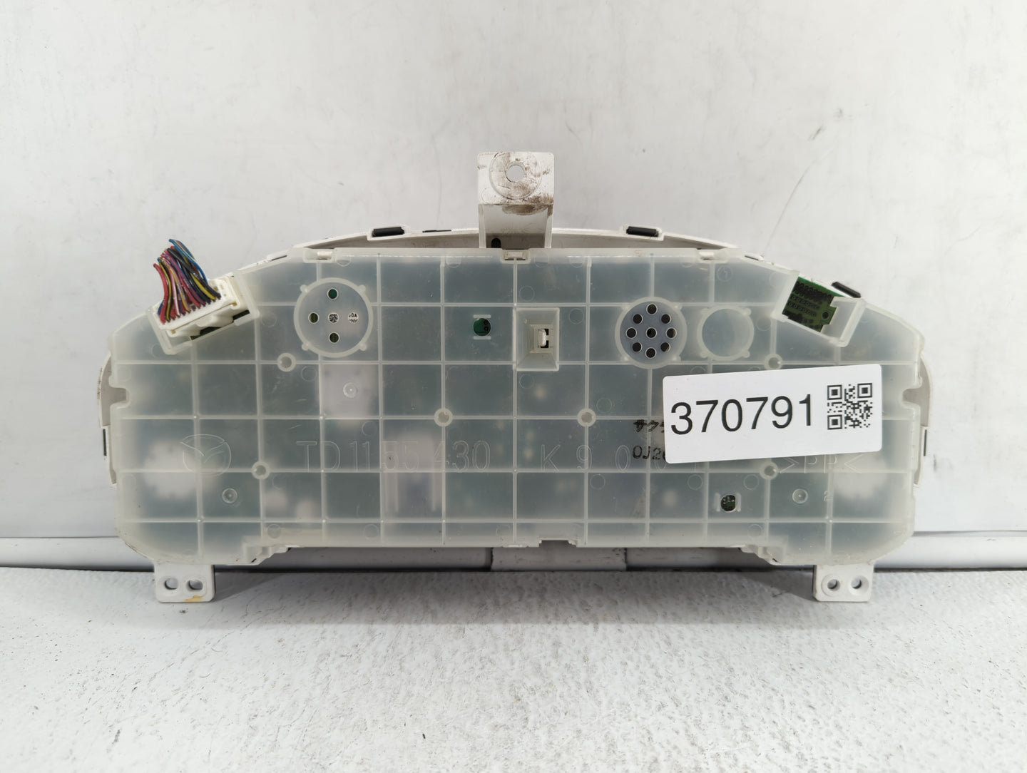 2010-2012 Mazda Cx-9 Instrument Cluster Speedometer Gauges P/N:T5 TE70 C T8 TE76 C Fits Fits 2010 2011 2012 OEM Used Auto Pa