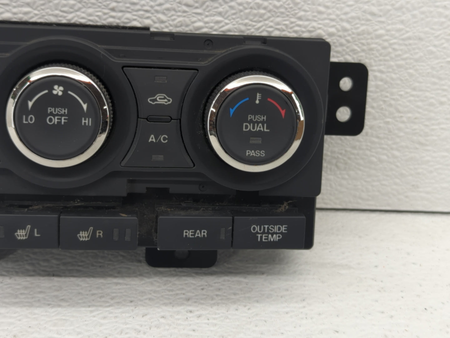2010-2015 Mazda Cx-9 Climate Control Module Temperature AC/Heater Replacement P/N:TE70-61-190 Fits OEM Used Auto Parts - Oem