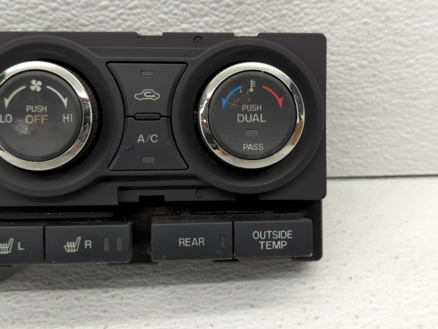 2010-2015 Mazda Cx-9 Climate Control Module Temperature AC/Heater Replacement P/N:TE70-61-190 Fits OEM Used Auto Parts - Oem