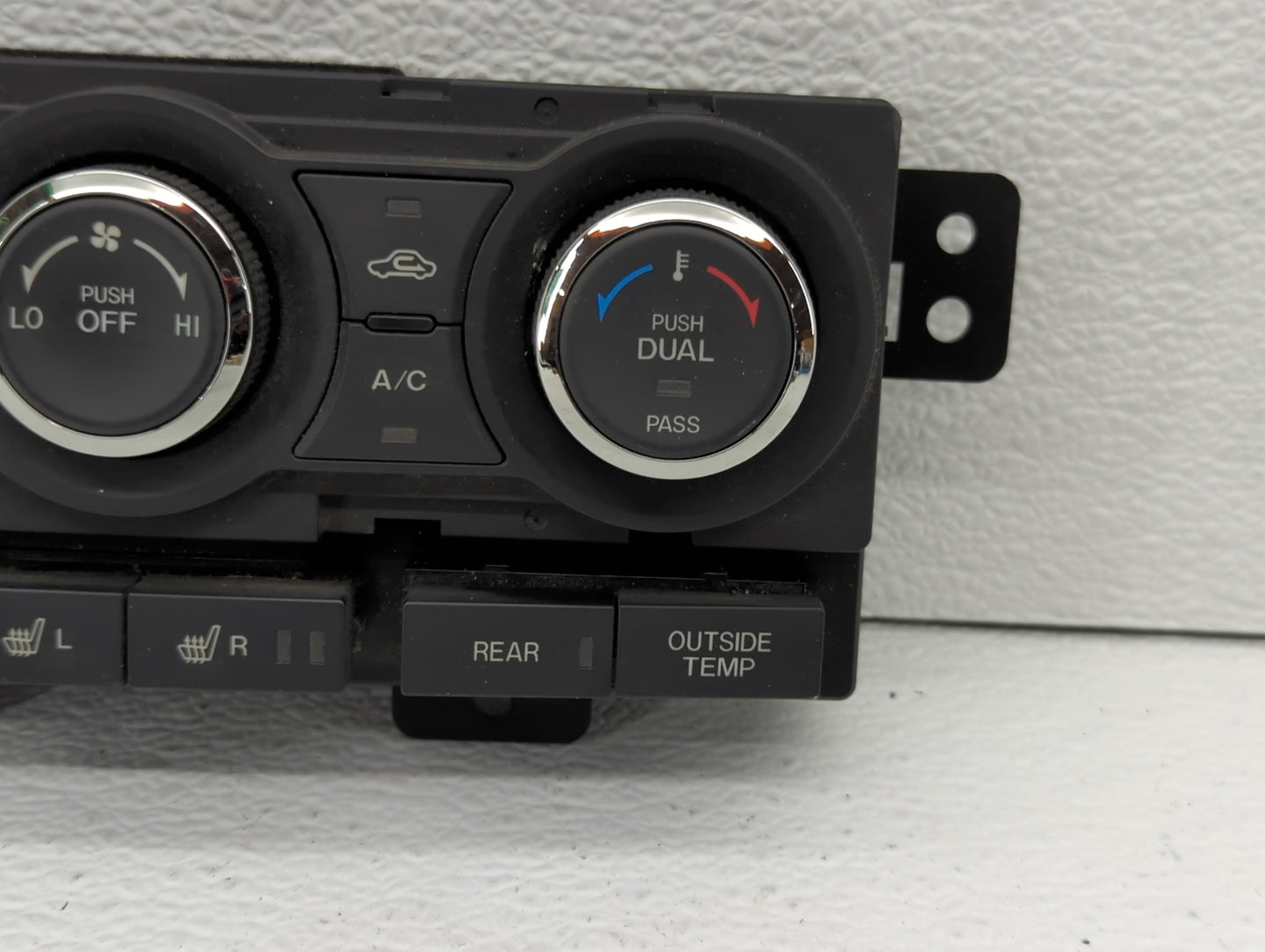 2010-2015 Mazda Cx-9 Climate Control Module Temperature AC/Heater Replacement P/N:TE70-61-190 Fits OEM Used Auto Parts - Oem