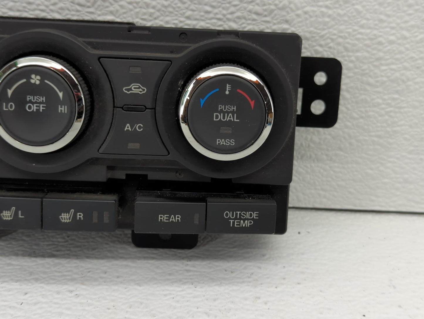 2010-2015 Mazda Cx-9 Climate Control Module Temperature AC/Heater Replacement P/N:TE70-61-190 Fits OEM Used Auto Parts - Oem