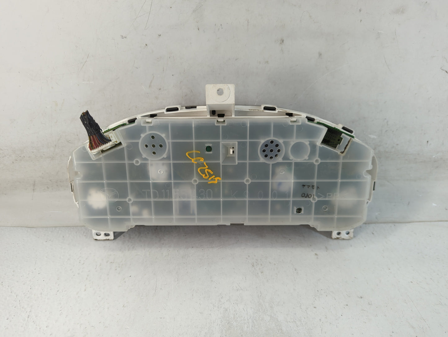 2010-2012 Mazda Cx-9 Instrument Cluster Speedometer Gauges P/N:T6 TE72 C Fits Fits 2010 2011 2012 OEM Used Auto Parts - Oemu