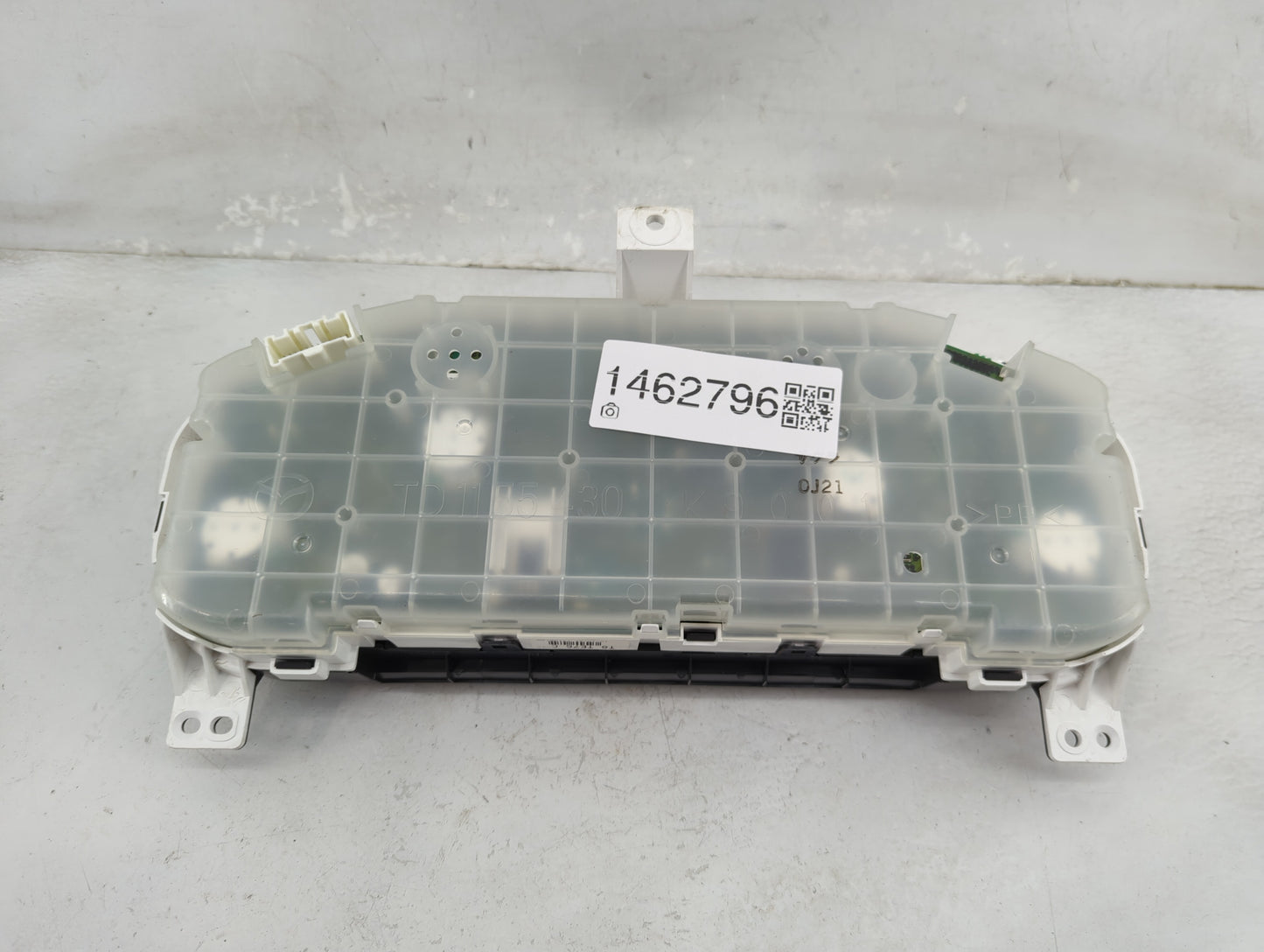 2011 Mazda Cx9 Instrument Cluster Speedometer Gauges P/N:T8 TE76 C Miles: Fits Fits 2010 2012 OEM Used Auto Parts - Oemuseda