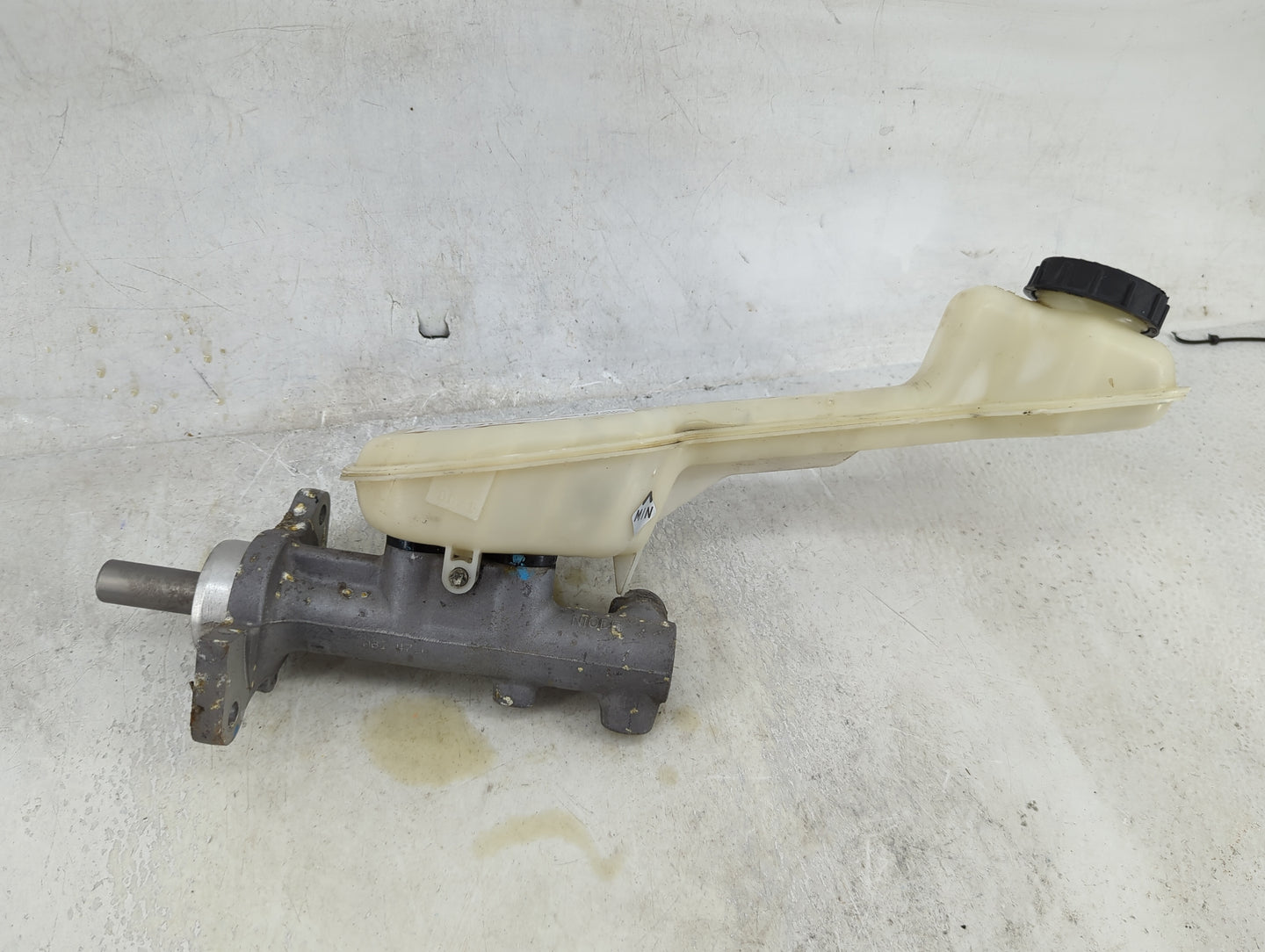 Mazda Cx9 Brake Master Cylinder 1490522 - Oemusedautoparts1.com
