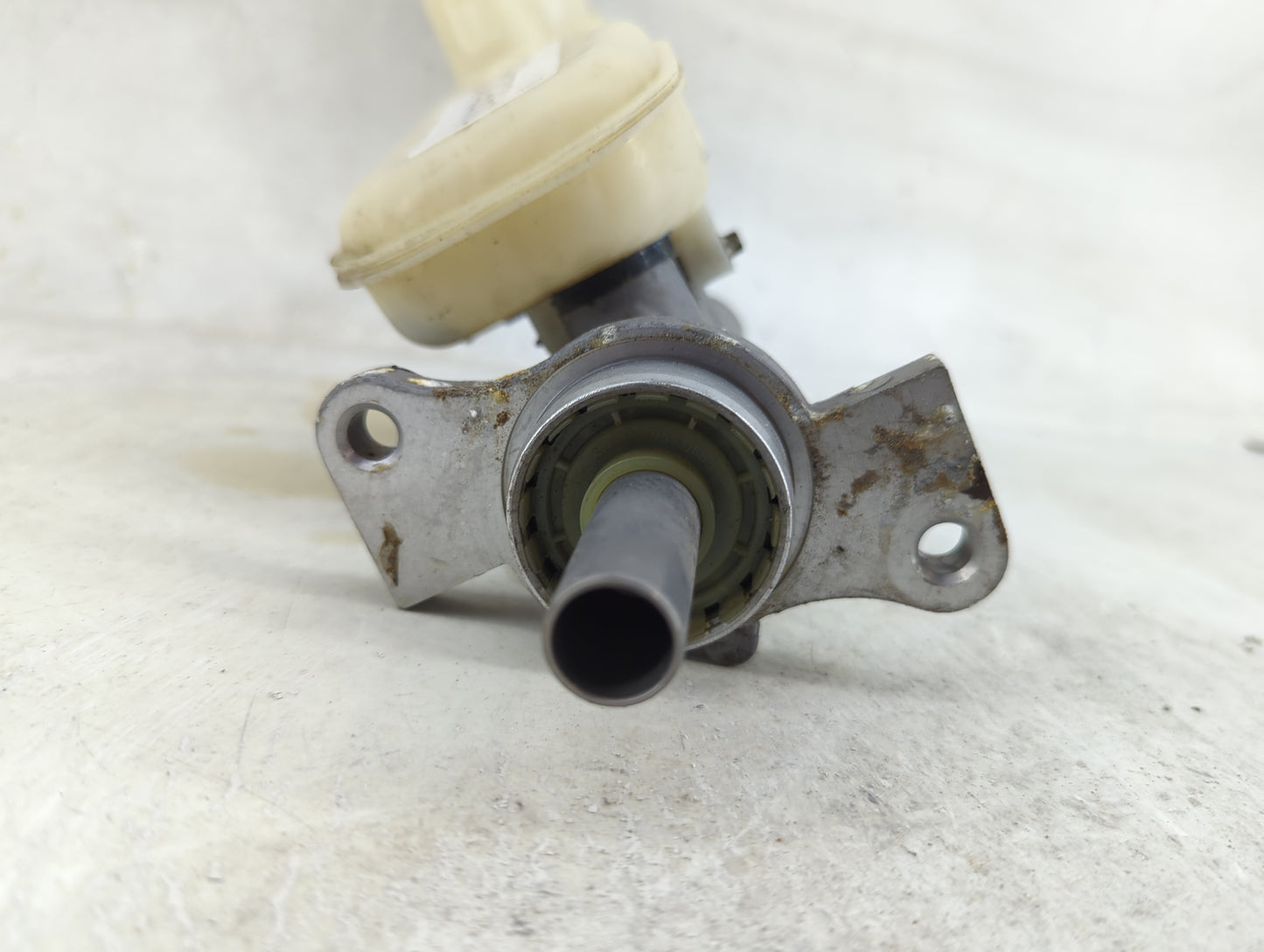 Mazda Cx9 Brake Master Cylinder 1490522 - Oemusedautoparts1.com