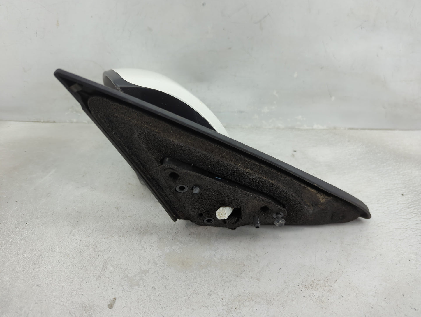 Mazda Mazda3 Driver Left Side View Manual Door Mirror White - Oemusedautoparts1.com