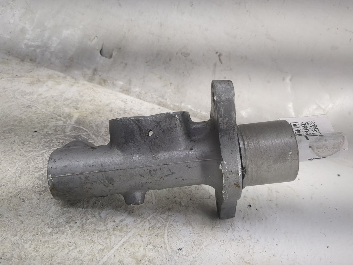 2011 Mazda Mazda3 Brake Master Cylinder - Oemusedautoparts1.com